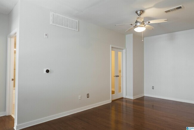 Building Photo - 2020 5th Ave S