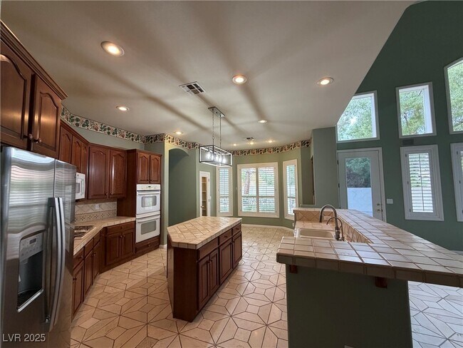 Building Photo - 9604 Coral Rose Ct