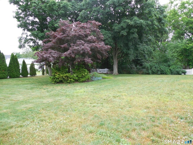 Building Photo - 16 Shorelands Dr