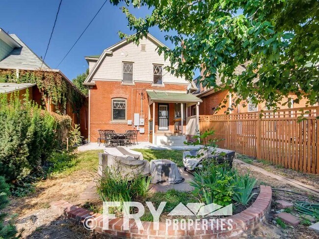 Building Photo - Beautifully Remodeled Potter Highlands Vic...