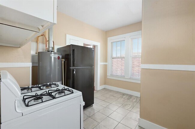 Building Photo - 1712 Market St