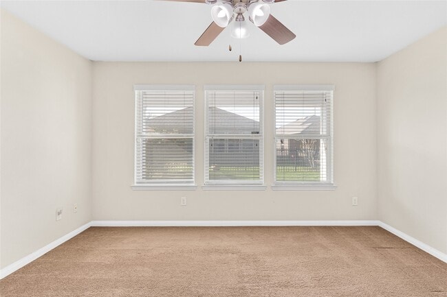 Building Photo - 3710 Saddlebag Way