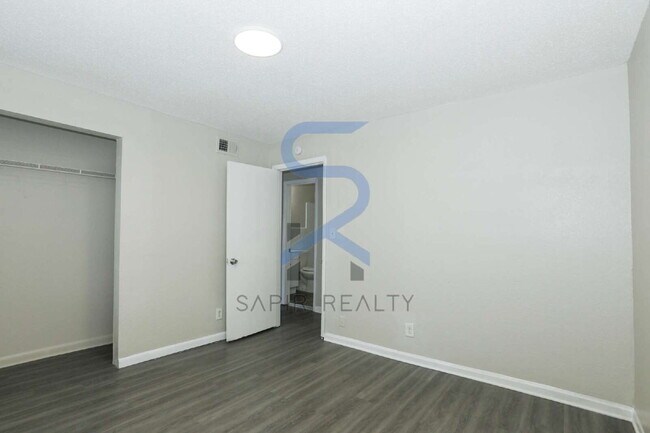 Building Photo - All-Electric 2-Bed Retreat in the Heart of Atlanta