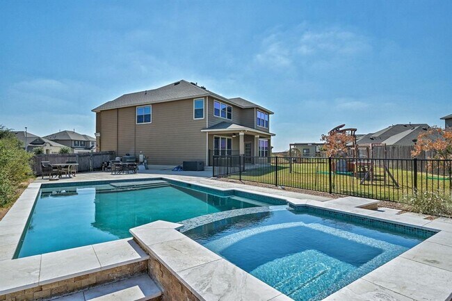 Building Photo - 7904 Gato Ln