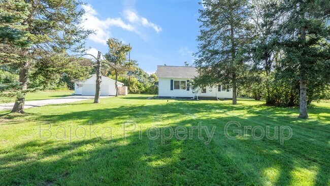 Building Photo - 3582 N Milford Rd