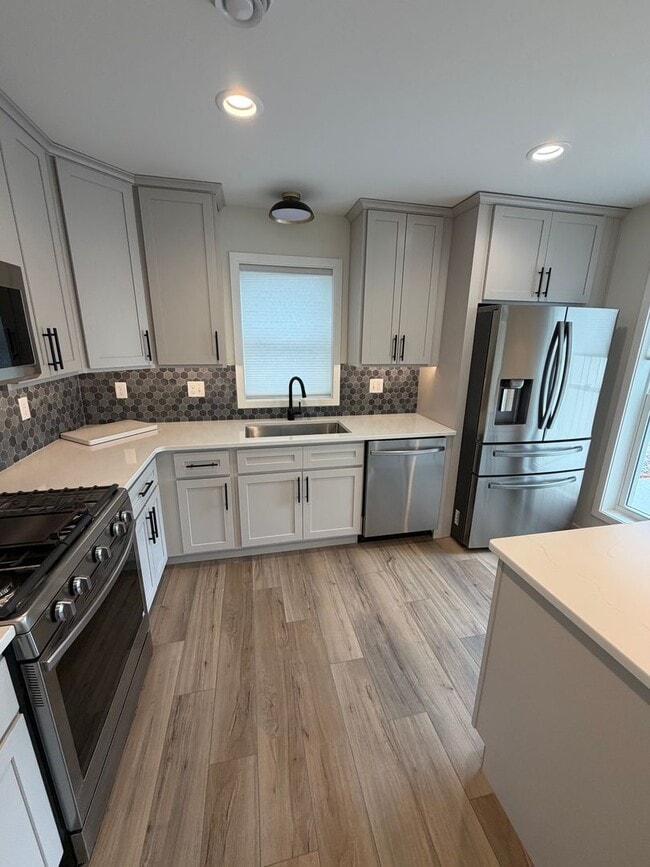 Building Photo - 2104 Cottage Hl Cir