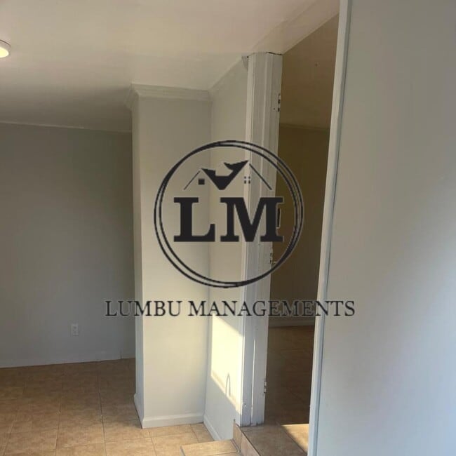 Building Photo - 2649 William Allen Rd