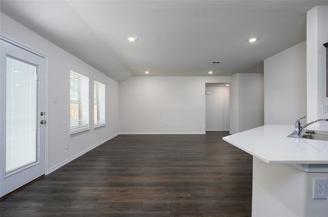 Building Photo - 2306 San Jacinto Wy