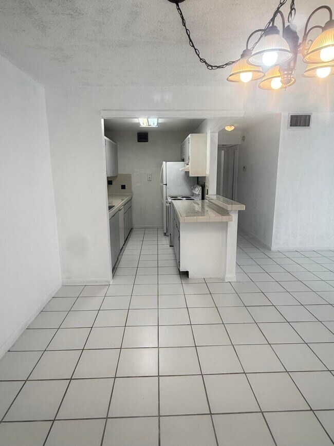 Building Photo - 11607 NW 29th St
