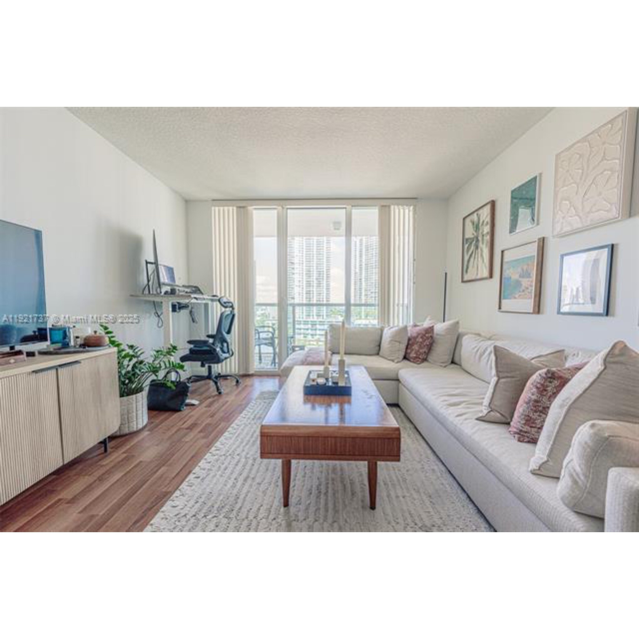 Building Photo - 31 SE 5th St