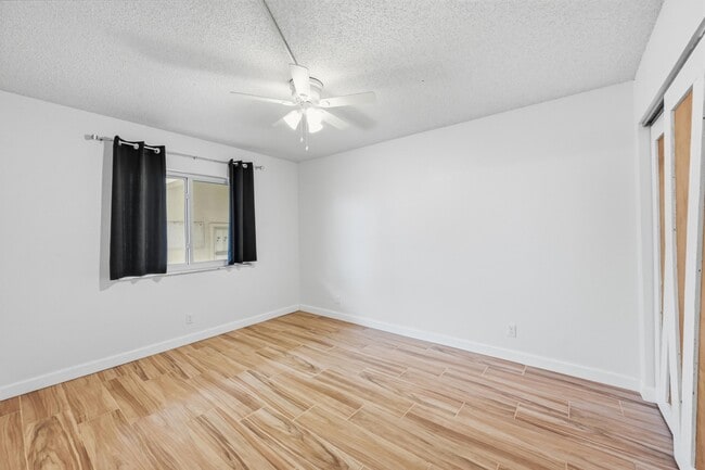 Building Photo - 2805 Casita Way