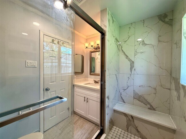 Building Photo - 5215 Cheena Dr