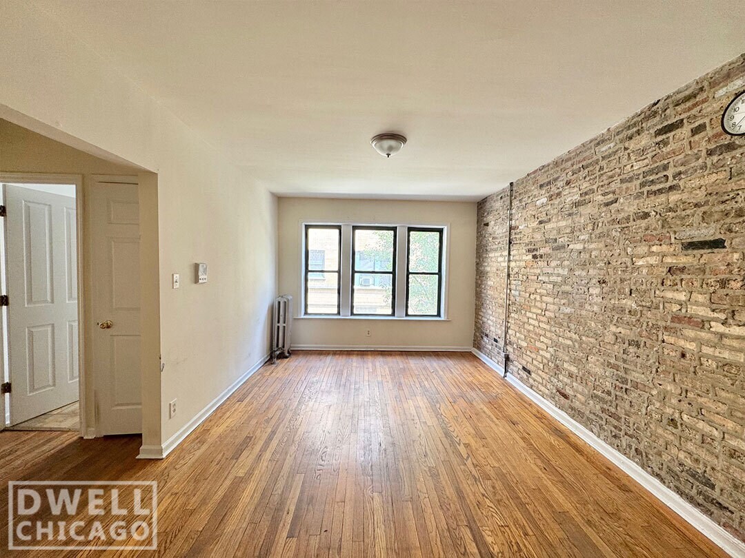 Building Photo - 2342 N Spaulding Ave