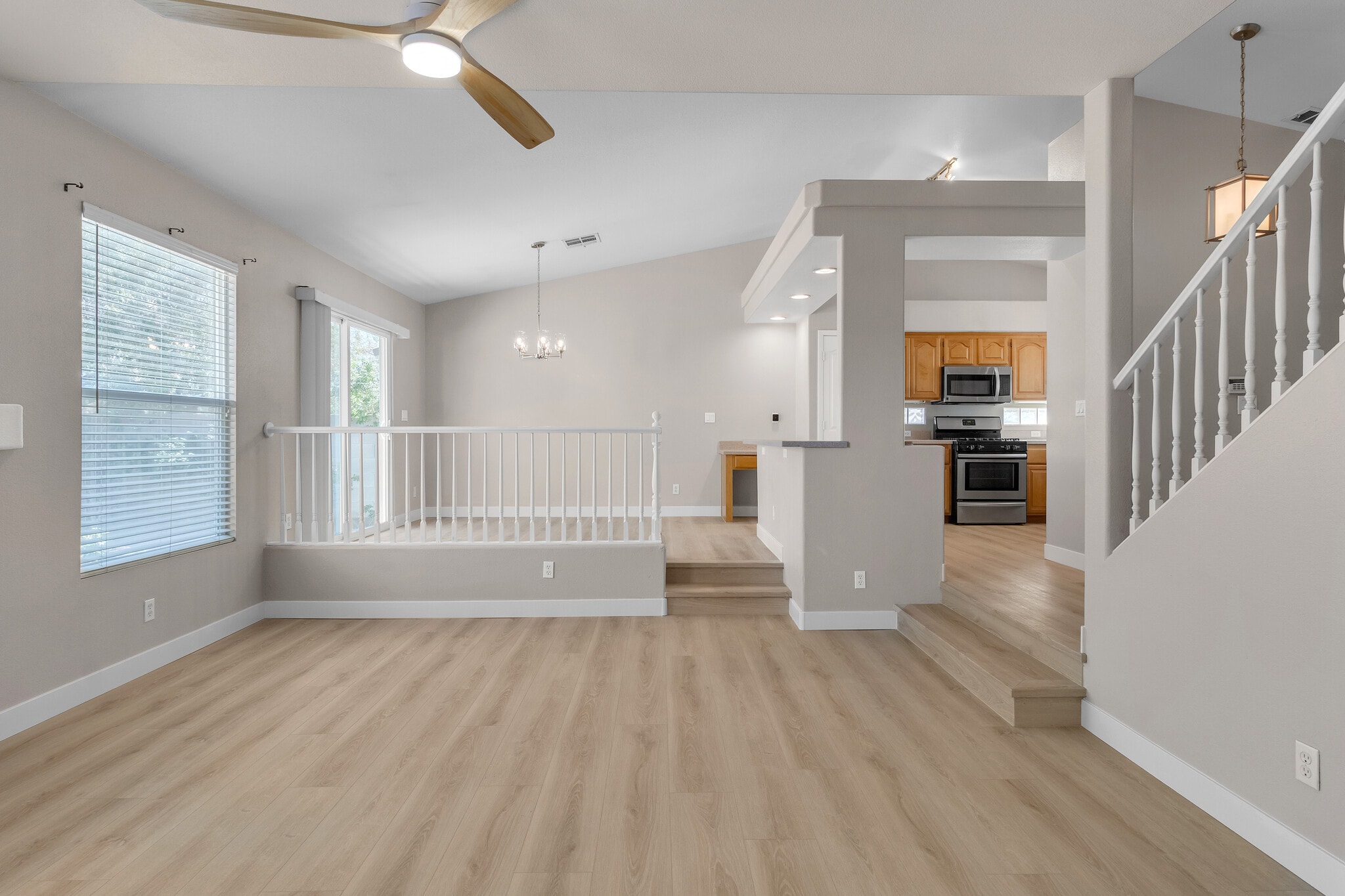 Building Photo - 1568 Lamplight Village Ln