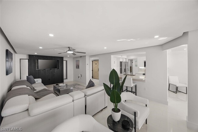 Building Photo - 10475 Gulf Shore Dr