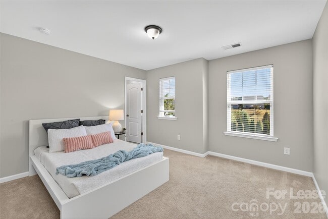 Building Photo - 7019 Hamilton Mill Dr