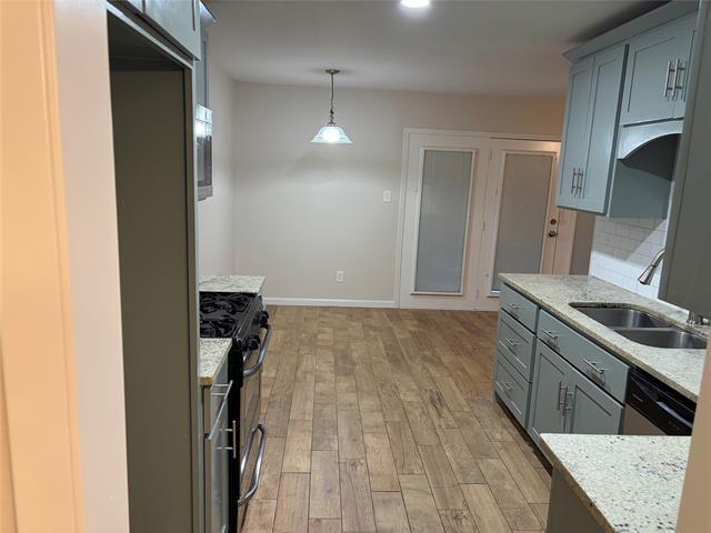 Building Photo - 2410 Viva Dr