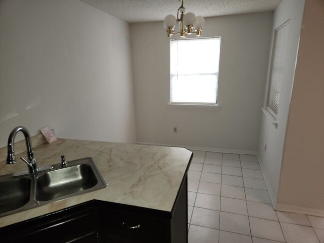 Building Photo - 6105 W 2nd Manor