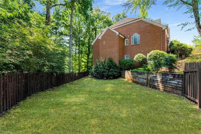 Building Photo - 5135 Falcon Chase Ln NE