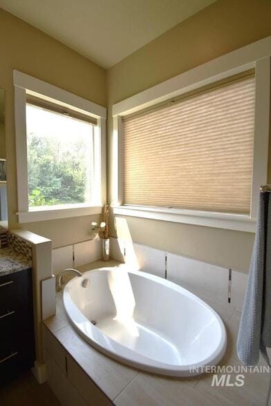 Building Photo - 1193 E Lone Shore Dr