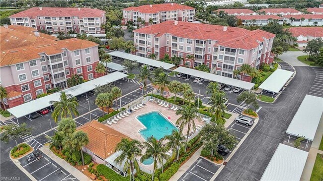 Building Photo - 3 bedroom 2 bathroom Condo in Majestic Pointe