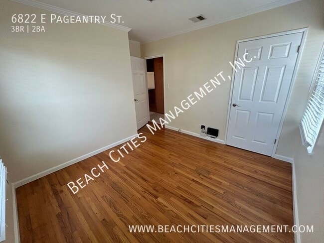 Building Photo - 6822 E Pageantry St