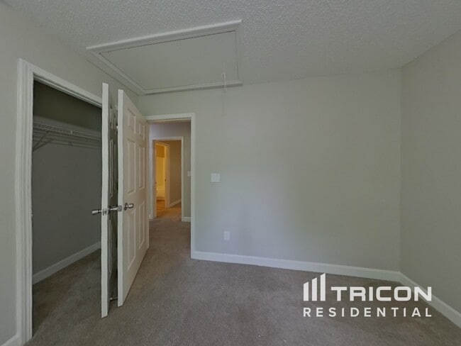 Building Photo - 1005 Alston Hill Dr