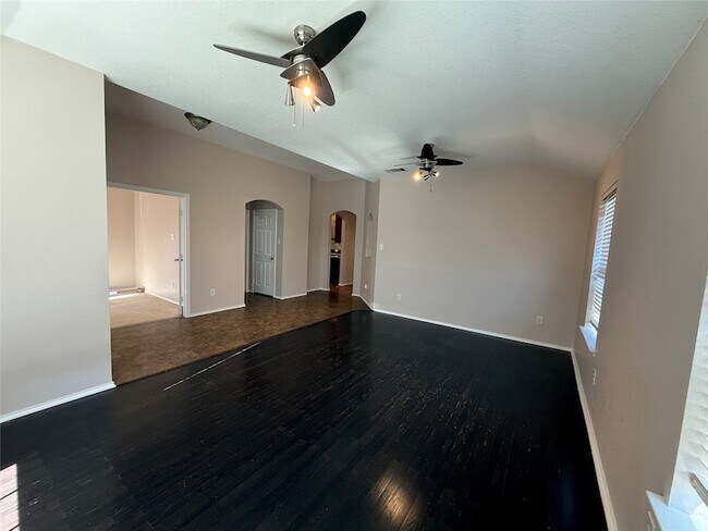 Building Photo - 5317 Malibu St