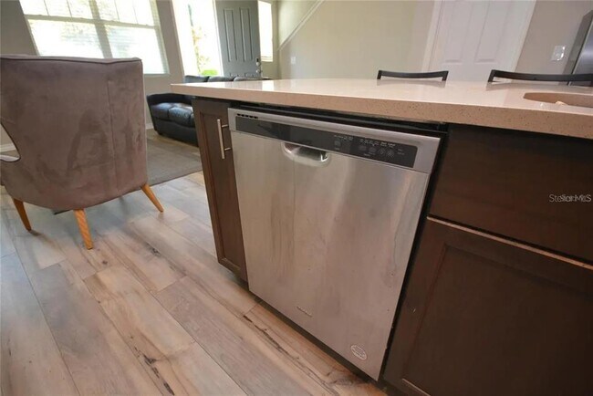 Building Photo - 968 Legacy Winds Way