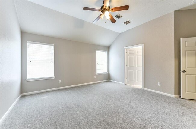 Building Photo - 15723 Chapel Lake Dr