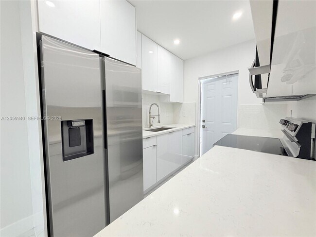 Building Photo - 3392 NW 50th St