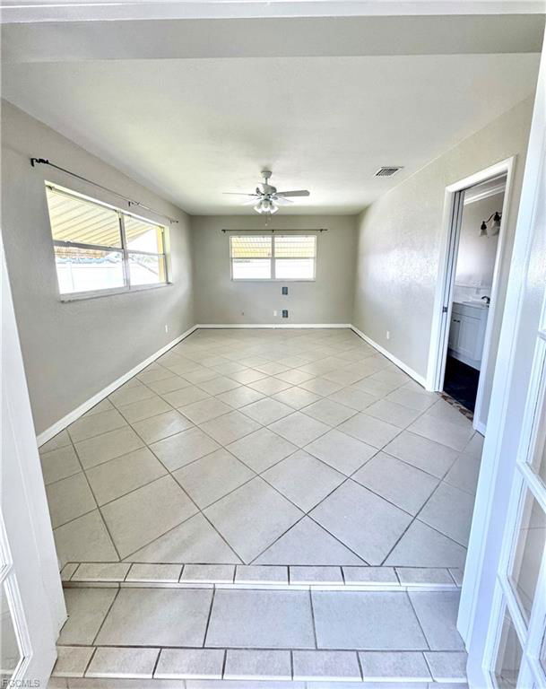 Building Photo - 4522 SE 10th Pl