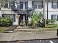 Building Photo - 3651 N Goldenrod Rd