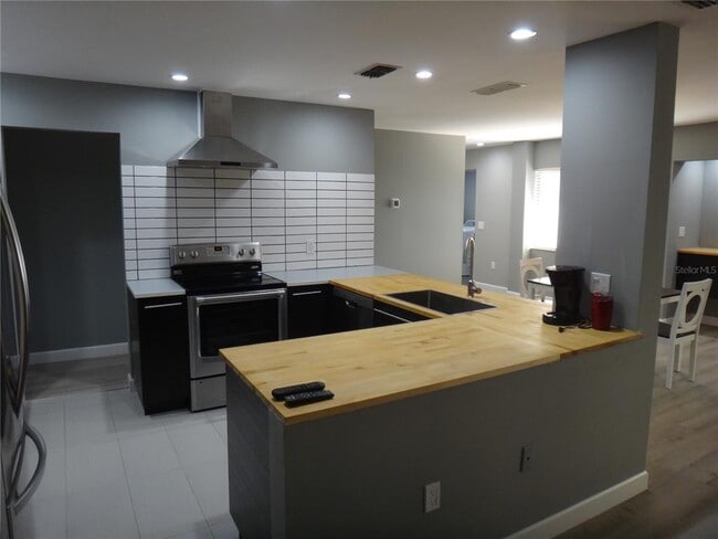 Building Photo - 2746 Orchid Oaks Dr