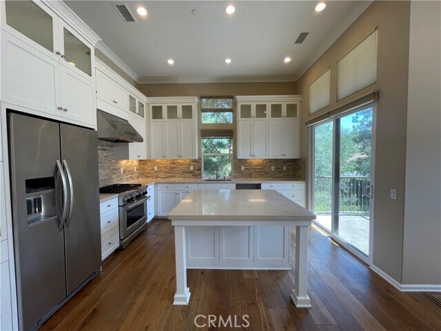 Building Photo - 276 Rodeo