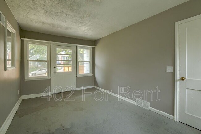 Building Photo - 3028 Whitmore St