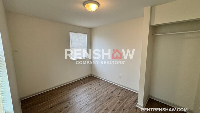 Building Photo - 288 Leath St