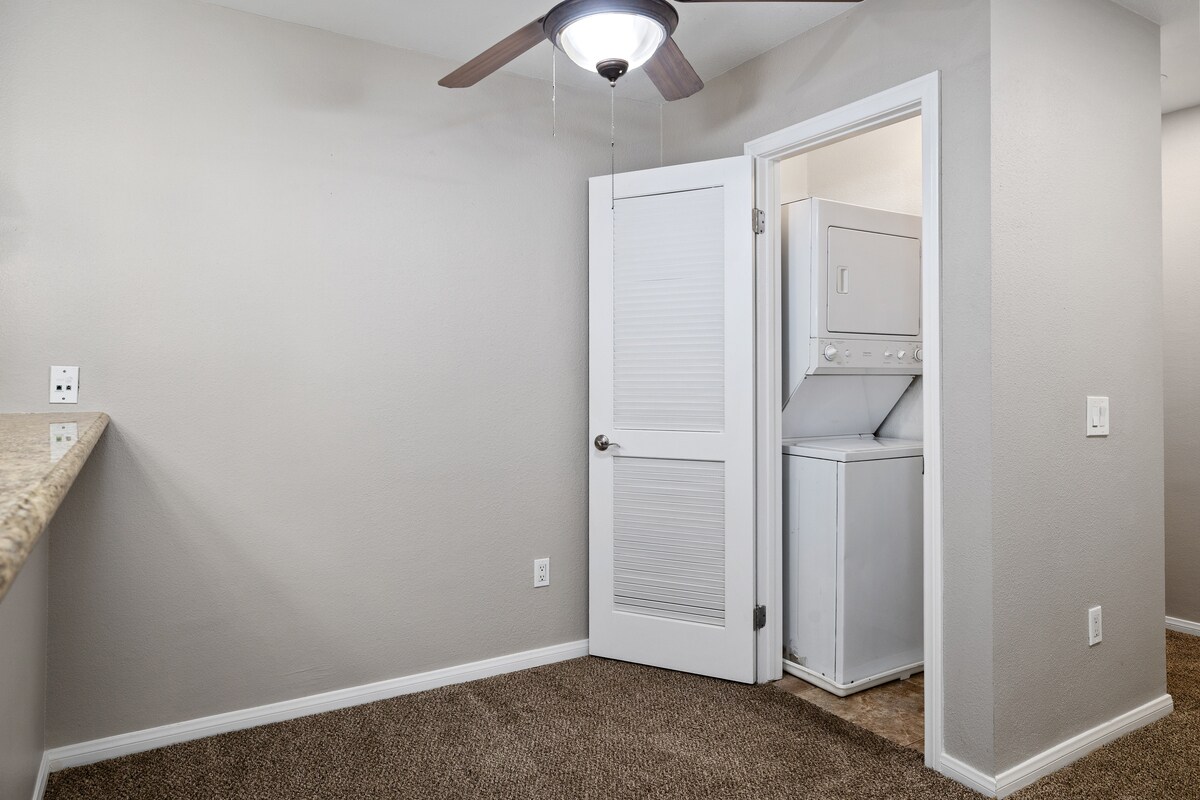 Building Photo - 7757 Margerum Ave