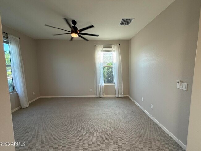 Building Photo - 9458 Thatcher Ave