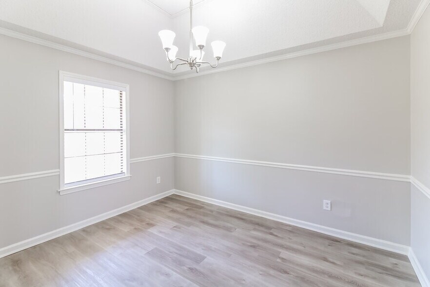 Building Photo - 7856 Deer Cove