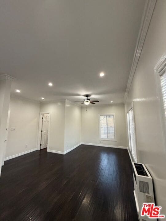 Building Photo - 334 Heliotrope Dr