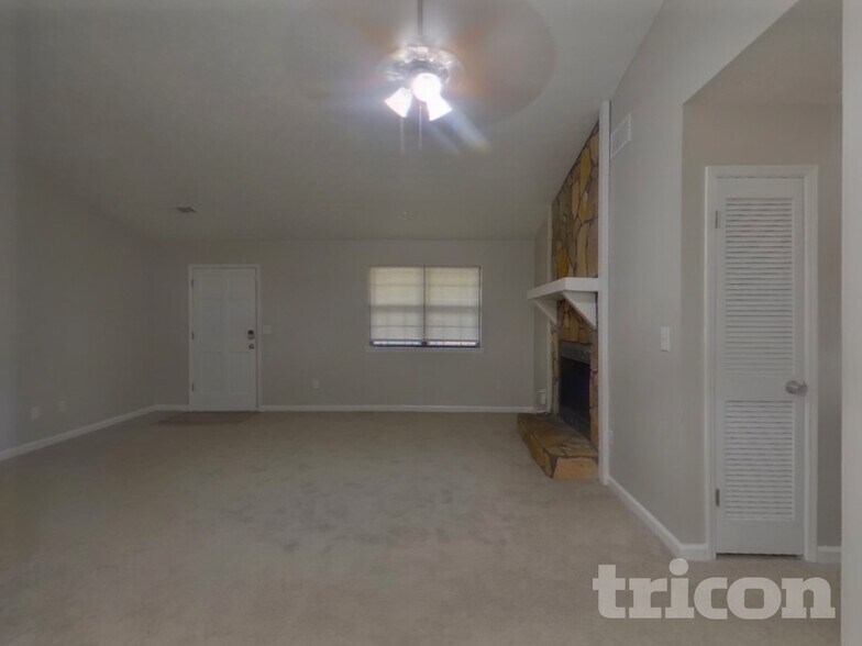 Building Photo - 4621 Cedar Brook Dr SE