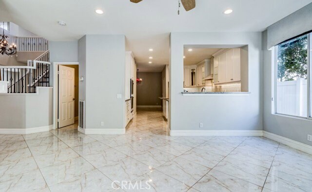 Building Photo - 8 Zinnia