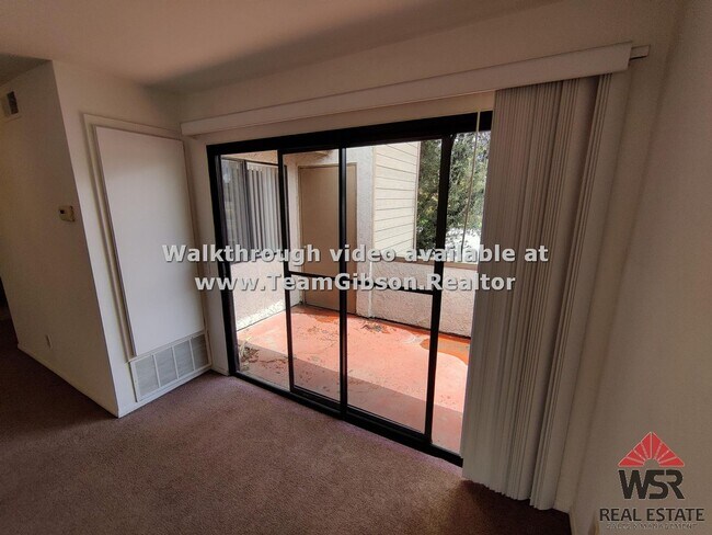 Building Photo - 1 Bedroom, Upstairs Condo