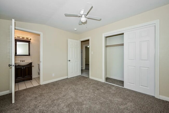 Building Photo - 450 Bard St