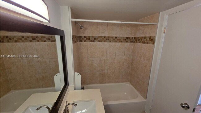 Building Photo - 18151 NE 31st Ct