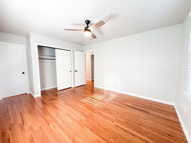 Building Photo - 4 bed/ 2 bath Single-Family Home