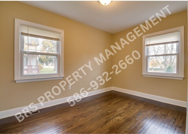 Building Photo - 3 Bed house