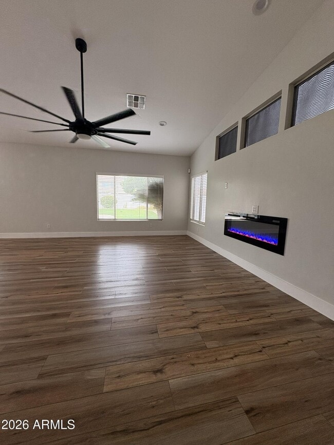 Building Photo - 13528 W Windsor Blvd