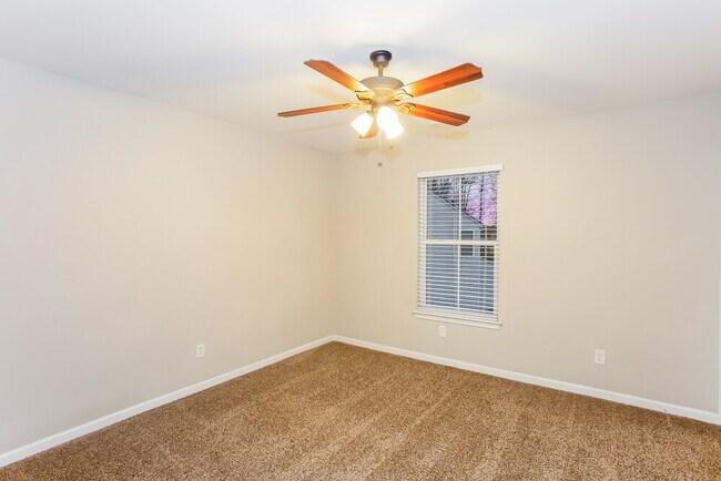 Building Photo - 1701 Seefin Ct